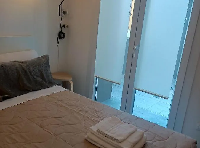 Apartament House *